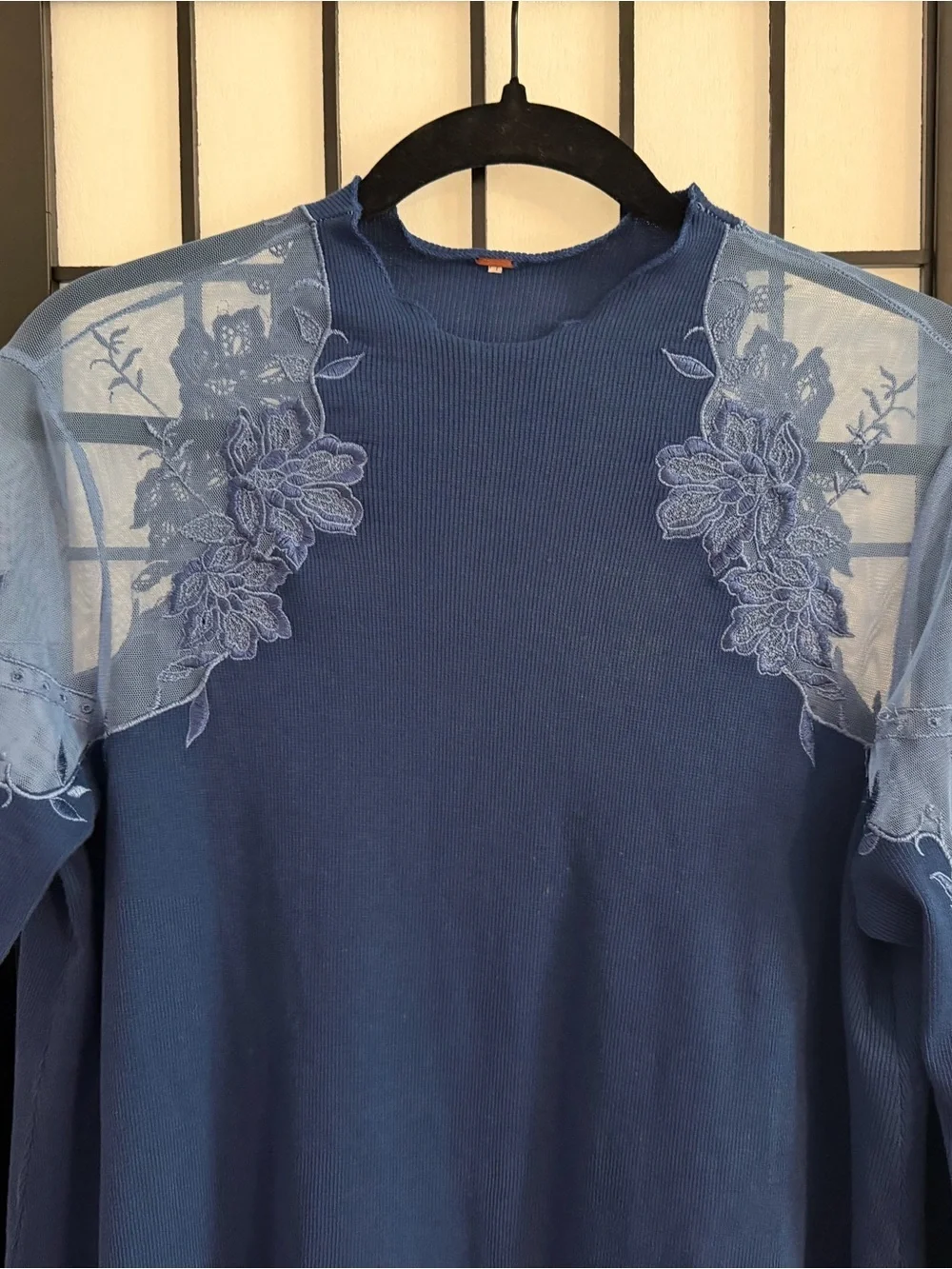 Free People Daniela Women’s Navy Lace-Accent Long Sleeve Top S/M